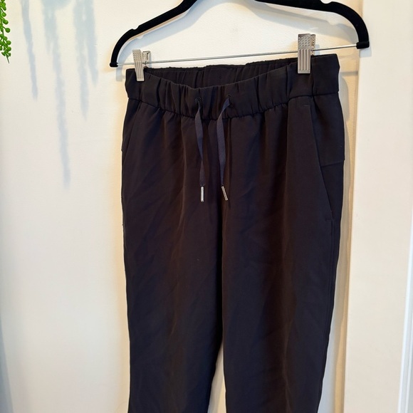 Lululemon Womens Cropped Pant Black Size 4 Drawstring Elastic Waist Pockets - Picture 4 of 16
